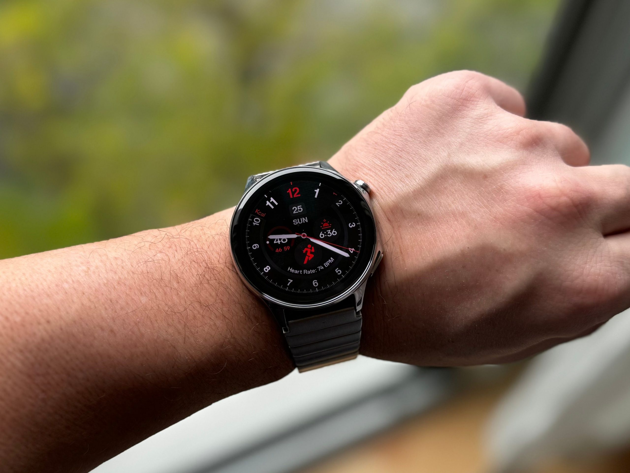 OnePlus Watch 2 Does Something NO Other Smartwatch Can (Hands-on Review)